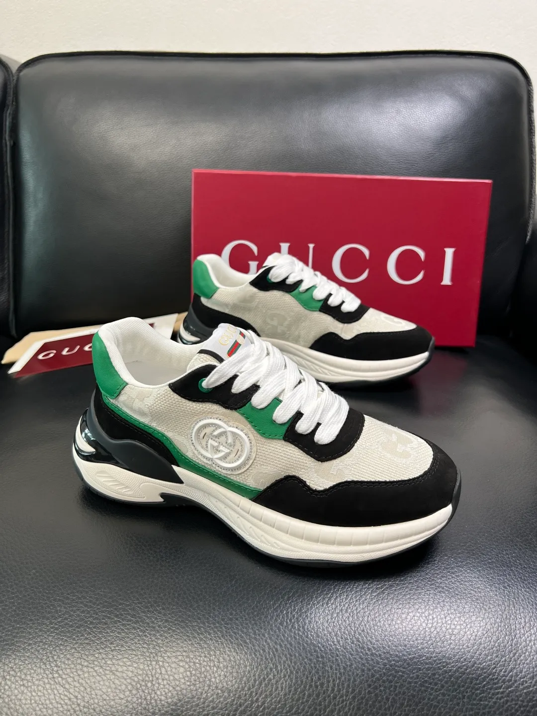 Men's shoes 💰800 Gucci top purchasing Gucci counter new model, original factory configuration imported cowhide from Italy with printed fabric, imported cowhide lining, breathable and comfortable, sole: original factory special sole is super comfortable, original factory and single goods are high quality, welcome to compare, code number 38-44 (customized 45)
